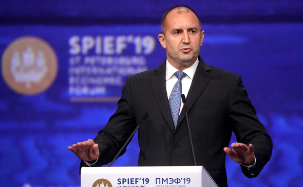 "Qərbin Rusiya ilə bağlı bu düşüncəsi utopiyadır" - Bolqarıstan prezidenti