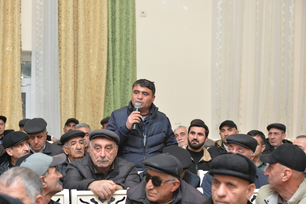 Taleh Qaraşov iki kəndin sakinləri ilə səyyar görüş keçirdi - FOTOLAR