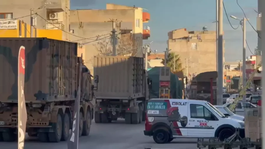 Türkiyə sərhədə zirehli texnika cəmləyir - FOTOLAR