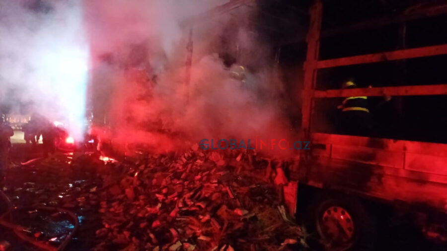 Bakı-Qazax yolunda dəhşətli yanğın: 14 ton qida məhsulu kül oldu - ANBAAN VİDEO