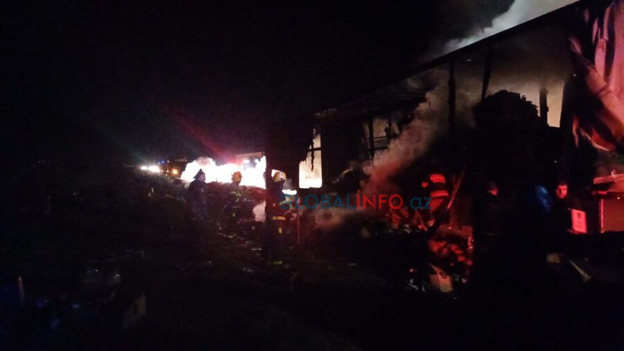 Bakı-Qazax yolunda dəhşətli yanğın: 14 ton qida məhsulu kül oldu - ANBAAN VİDEO