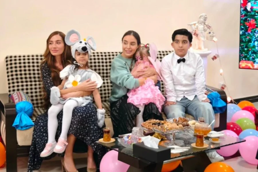 Leyla və Arzu Əliyeva 2 saylı uşaq evində - FOTO 1 Leyla və Arzu Əliyeva 2 saylı uşaq evində - FOTO