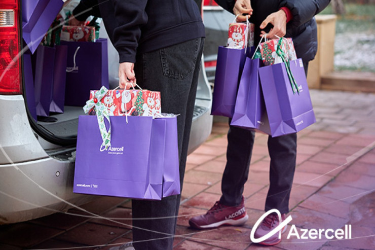 “Azercell Könüllüləri”ndən uşaqlara bayram sevinci - FOTOLAR