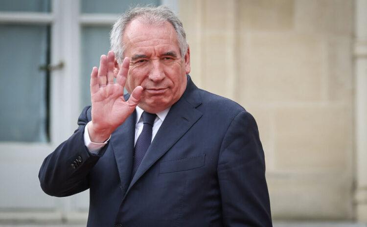 Fransanın başının üstünü "Damokl qılıncı" alıb - Bayrou 1 francois bayrou 750x464 1