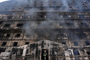 79 nəfərin öldüyü oteldən dəhşətli kadrlar - VİDEO