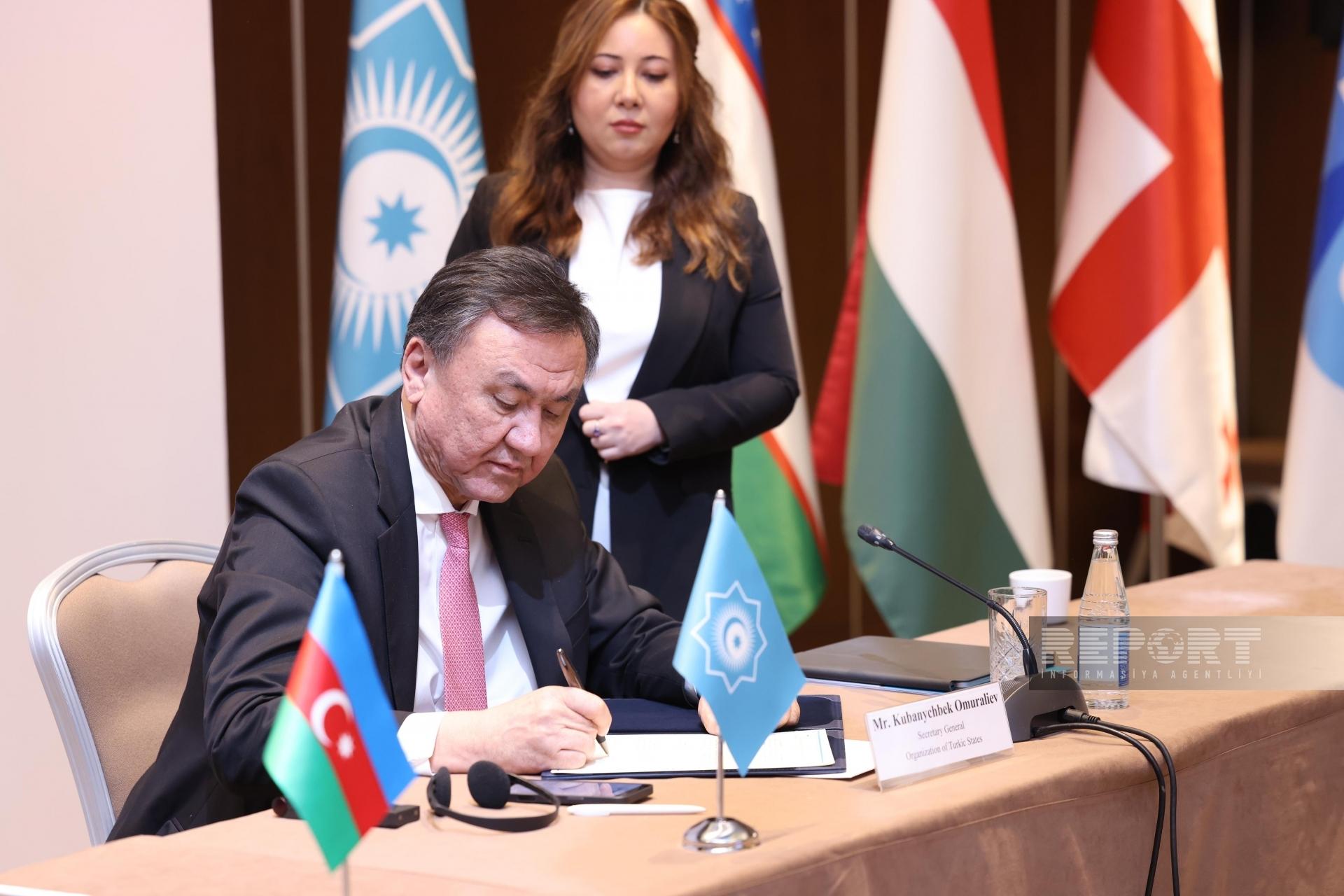 Bakıda mühüm sənədlər imzalandı - FOTOLAR