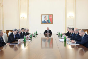 Prezident müşavirə keçirdi, çıxış etdi - FOTOLAR / VİDEO