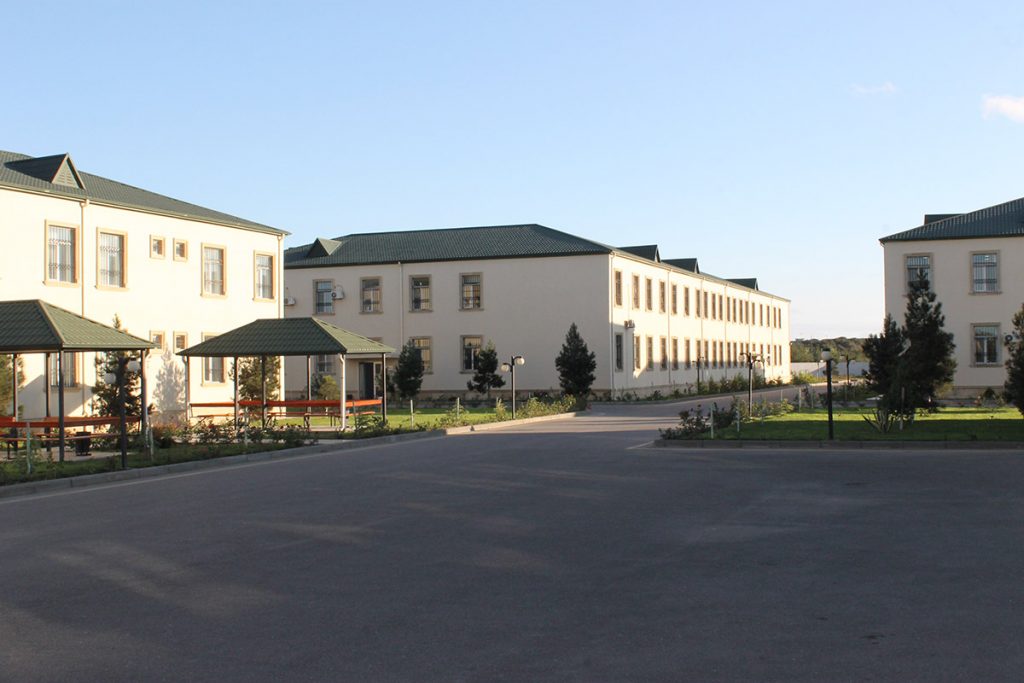 Narkoloji Mərkəzin direktoru cərimələndi: narazı qaldı