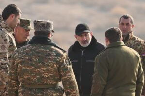 Paşinyan təşvişlə Gümrüyə gəldi: Avarayr döyüşünə hazırlıq... - Babacanyan