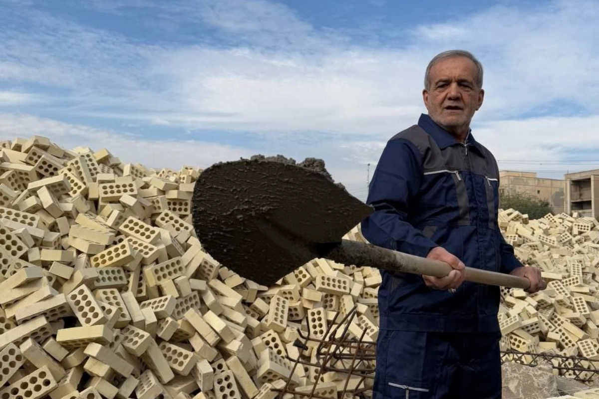 pezeskian ustaliq