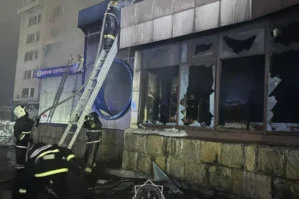 Qazaxıstanda güclü yanğın: 68 nəfər təxliyə edildi