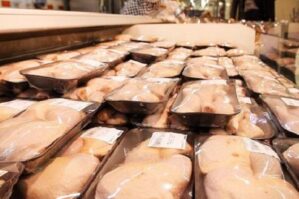 Beş xarici şirkətdən ölkəyə quş əti ixracına məhdudiyyət qoyuldu