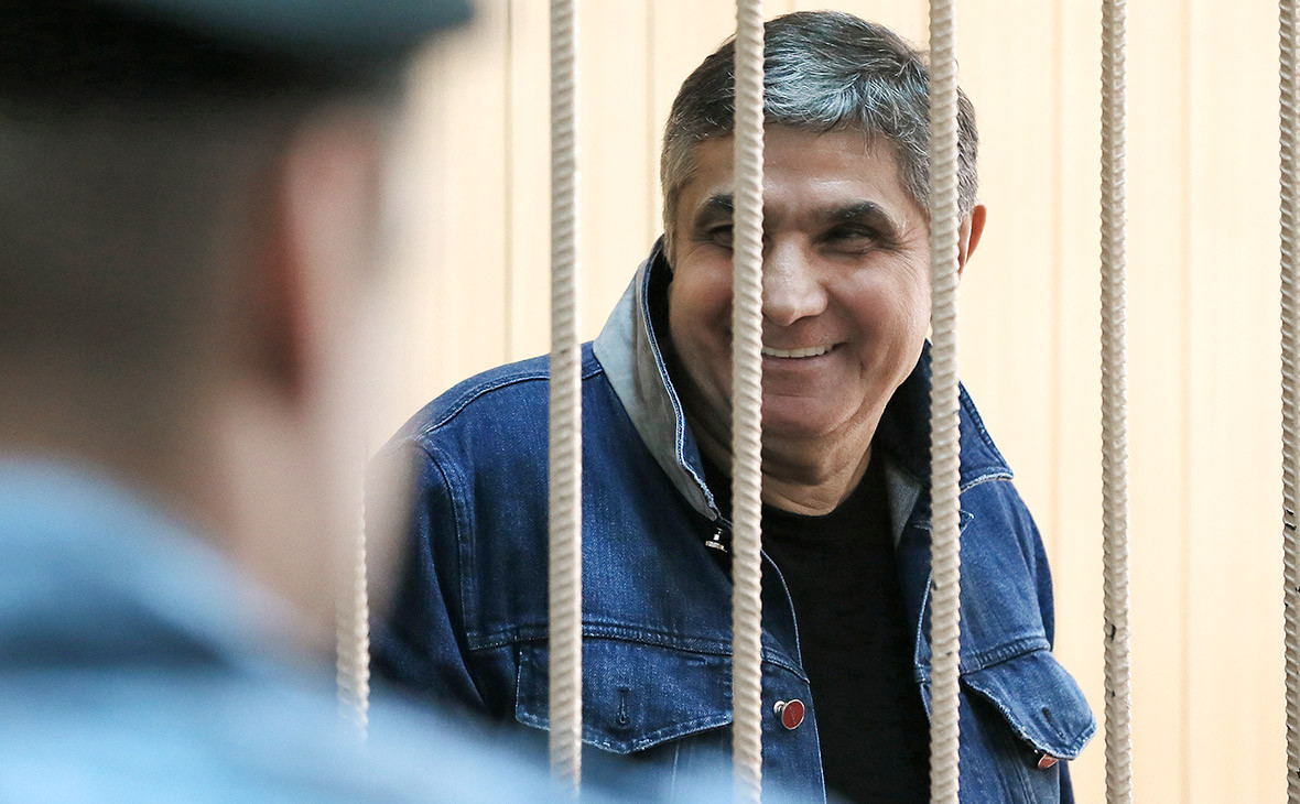 1 nömrəli "qanuni oğru"nun qardaşı oğlu saxlanıldı - FOTO