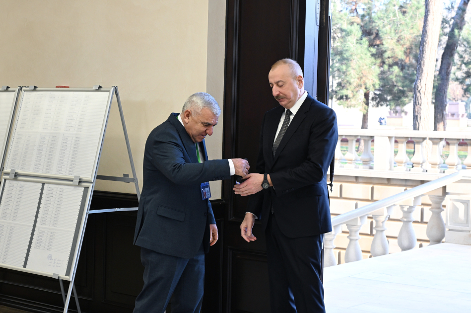 Prezident səs verdi - FOTOLAR