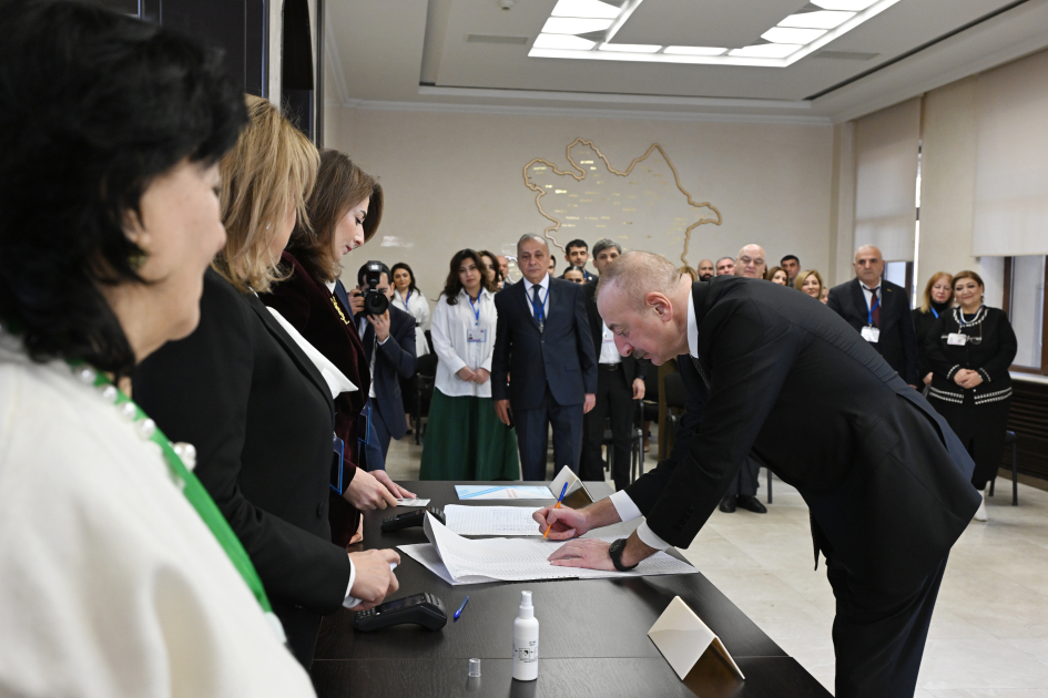 Prezident səs verdi - FOTOLAR