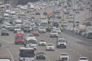 Bakıda avtovağzal yaxınlığında qəza: sıxlıq yarandı