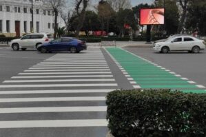 Neftçilər prospektində piyadalar üçün YENİLİK