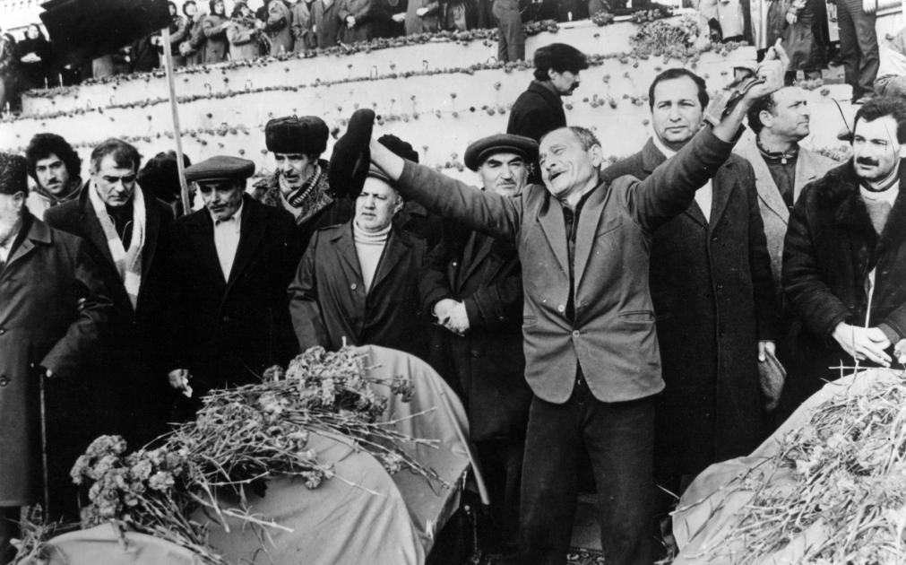 35 il öncənin Bakısı... - FOTOLAR