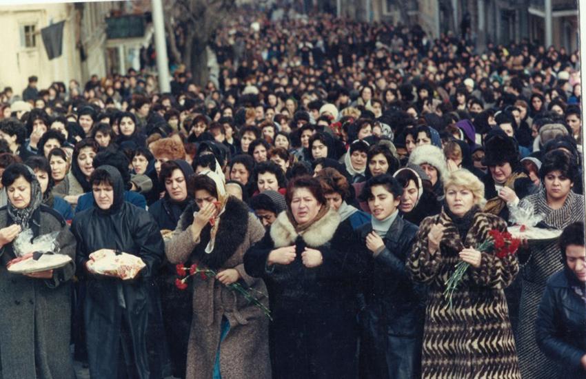 35 il öncənin Bakısı... - FOTOLAR