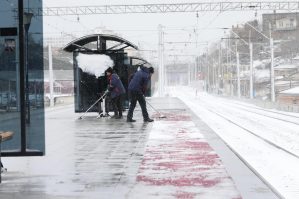 Bakıda yerə xüsusi örtüklər sərildi, nişan qoyuldu - FOTO