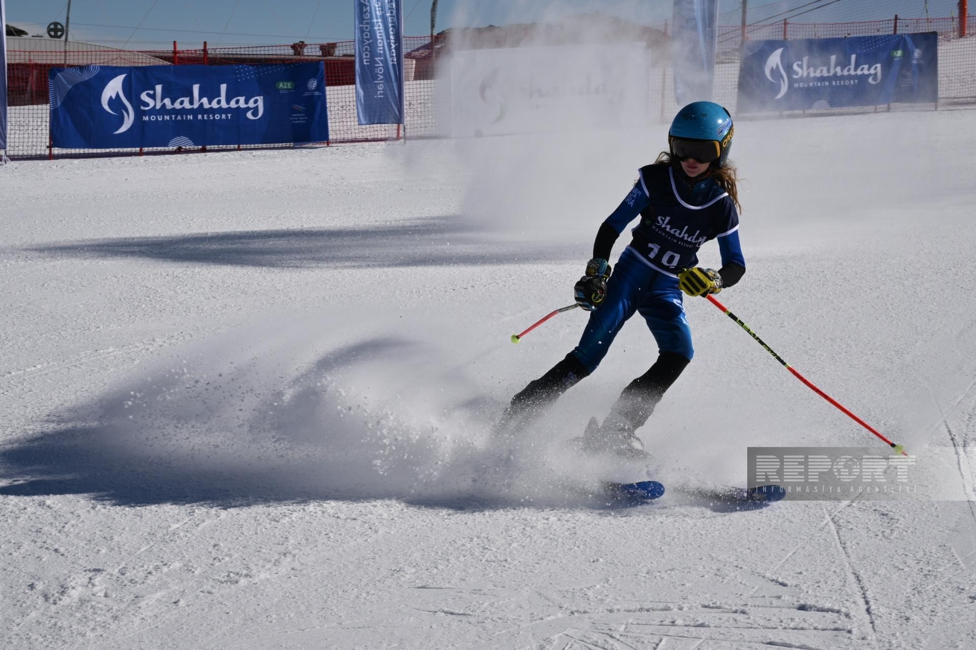 Həvəskar xizək yarışı üzrə Heydər Əliyev Kuboku keçirilib - FOTO