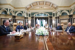 AA 20250218 37090271 37090264 ABD VE RUS HEYETLERI IKILI ILISKILER VE UKRAYNA KONULARINI GORUSMEK UZERE RIYADDA TOPLANDI