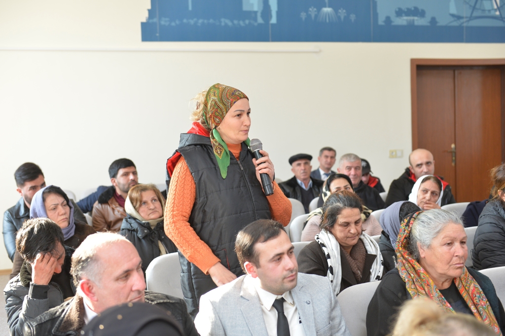 Taleh Qaraşov Nərimanabad sakinləri ilə səyyar görüş keçirdi - FOTOLAR