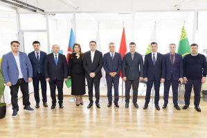 KOBİA nümayəndə heyəti “Veysəloğlu”nun Logistika Mərkəzində - FOTOLAR