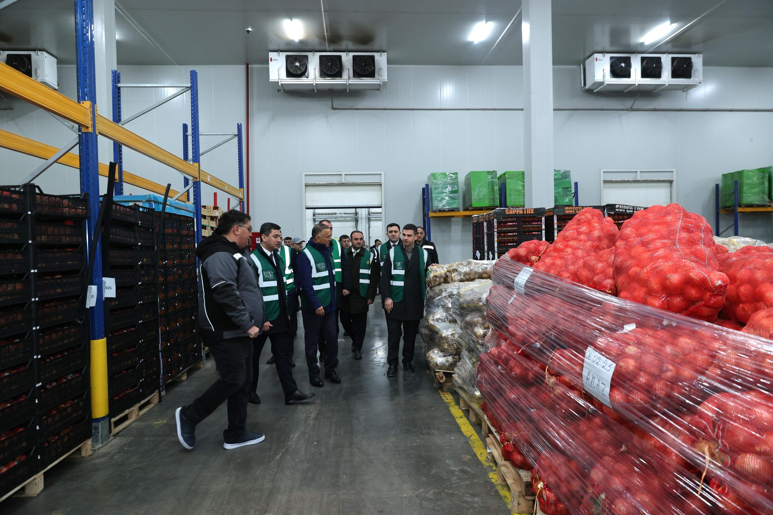 KOBİA nümayəndə heyəti “Veysəloğlu”nun Logistika Mərkəzində - FOTOLAR