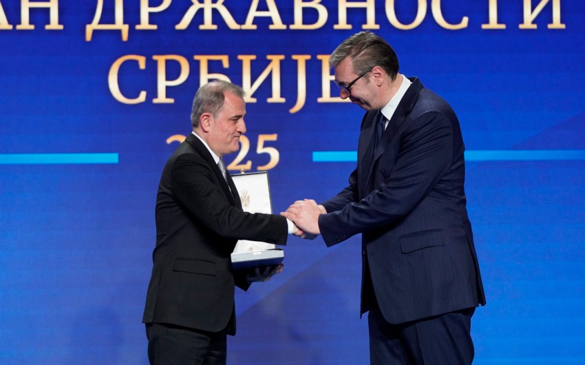 Ceyhun Bayramov təltif edildi - FOTO