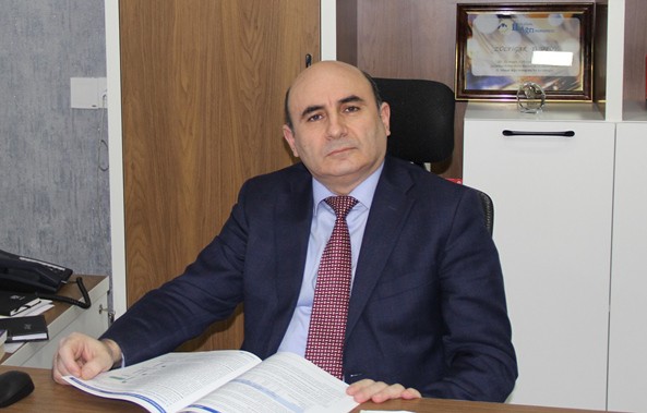 Bu həkimlərin "bazarı bağlanır" - Yeni qadağa qüvvəyə minir?