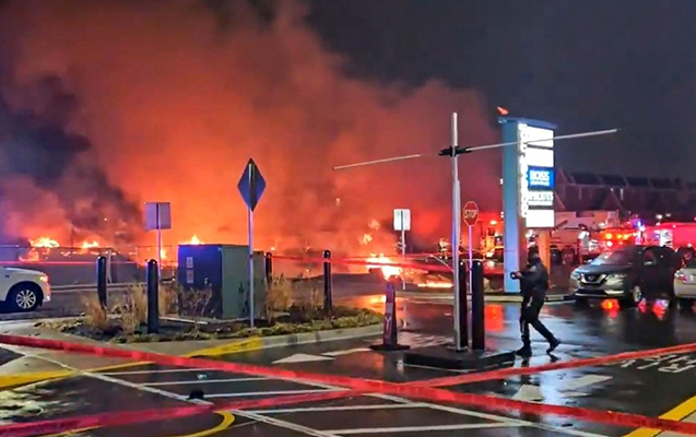 ABŞ-da daha bir təyyarə qəzası... - VİDEO 1 ABŞ-da daha bir təyyarə qəzası... - VİDEO