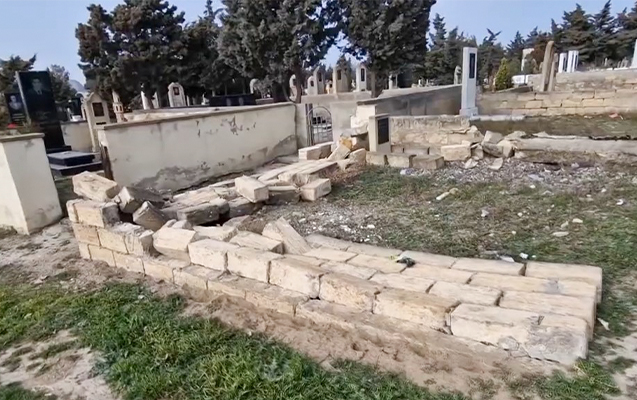 Saray qəbiristanlığında dağıntı törədildi - VİDEO