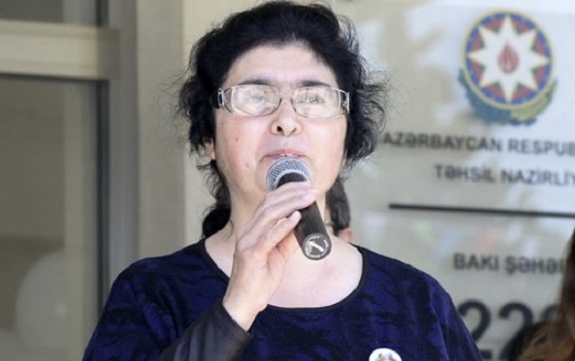 10 ay əvvəl işdən çıxarılan xanım məmur vəfat etdi - FOTO