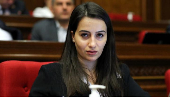 Köçəryan və Sərkisyan arasında “ulduz döyüşləri” başladı