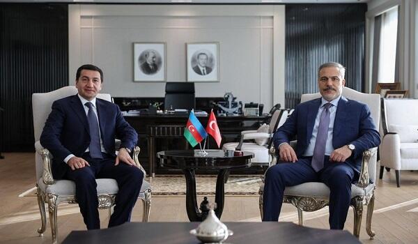 Hikmət Hacıyev Hakan Fidan və Fəxrəddin Altunla görüşdü