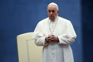 Roma Papasının vəziyyəti kritikdir