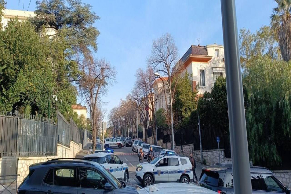 Rusiyanın Marseldəki konsulluğunda partlayış...