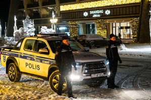 Azərbaycan polisi bu gecə... - FOTOLAR