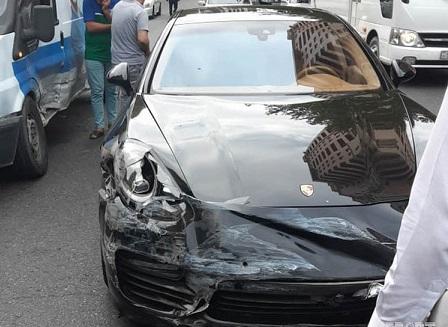 Arvadına aldığı "Porşe"ni zibilliyə atdı - FOTO