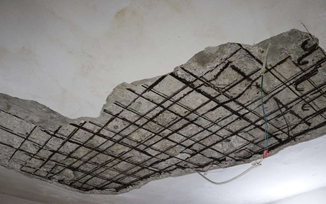 Qazaxda sinif otağının tavanı çökdü