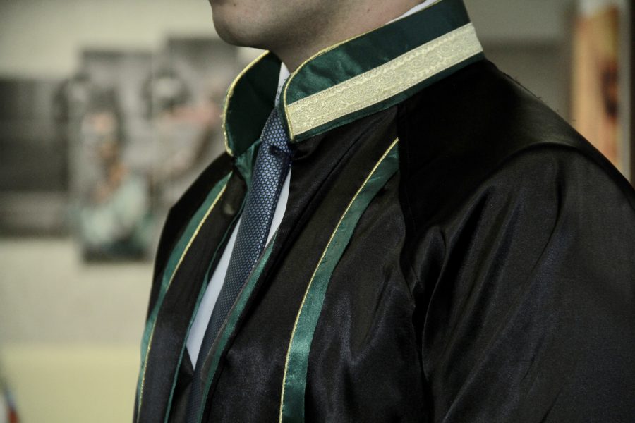 Üç vəkilə töhmət verildi, birinin fəaliyyəti dayandırıldı