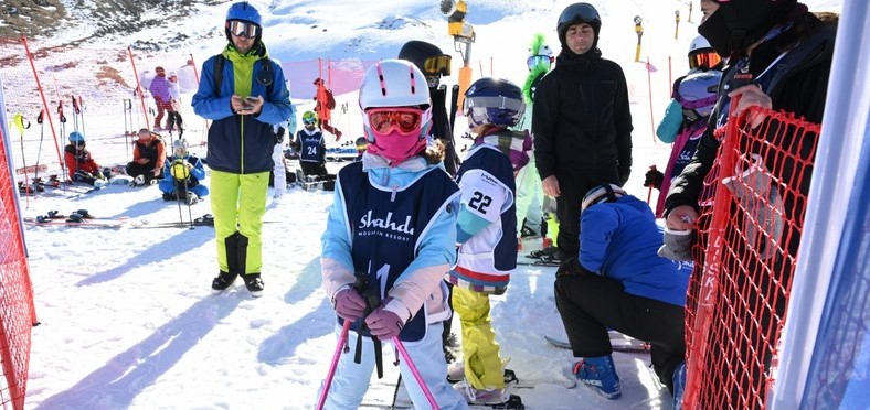 Həvəskar xizək yarışı üzrə Heydər Əliyev Kuboku keçirilib - FOTO