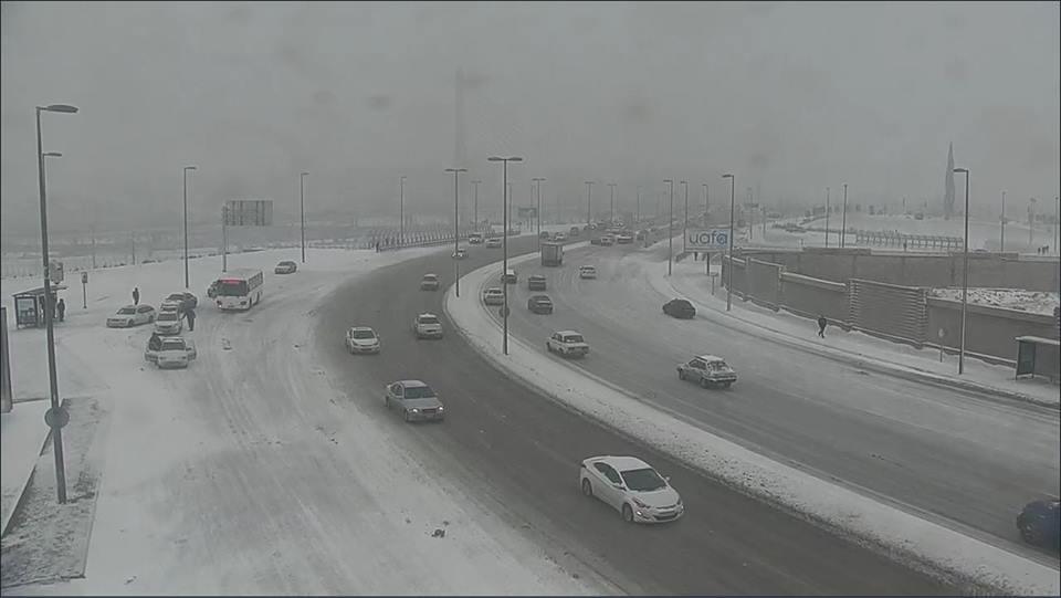 Qarlı hava: Hazırda yollarda vəziyyət necədir?