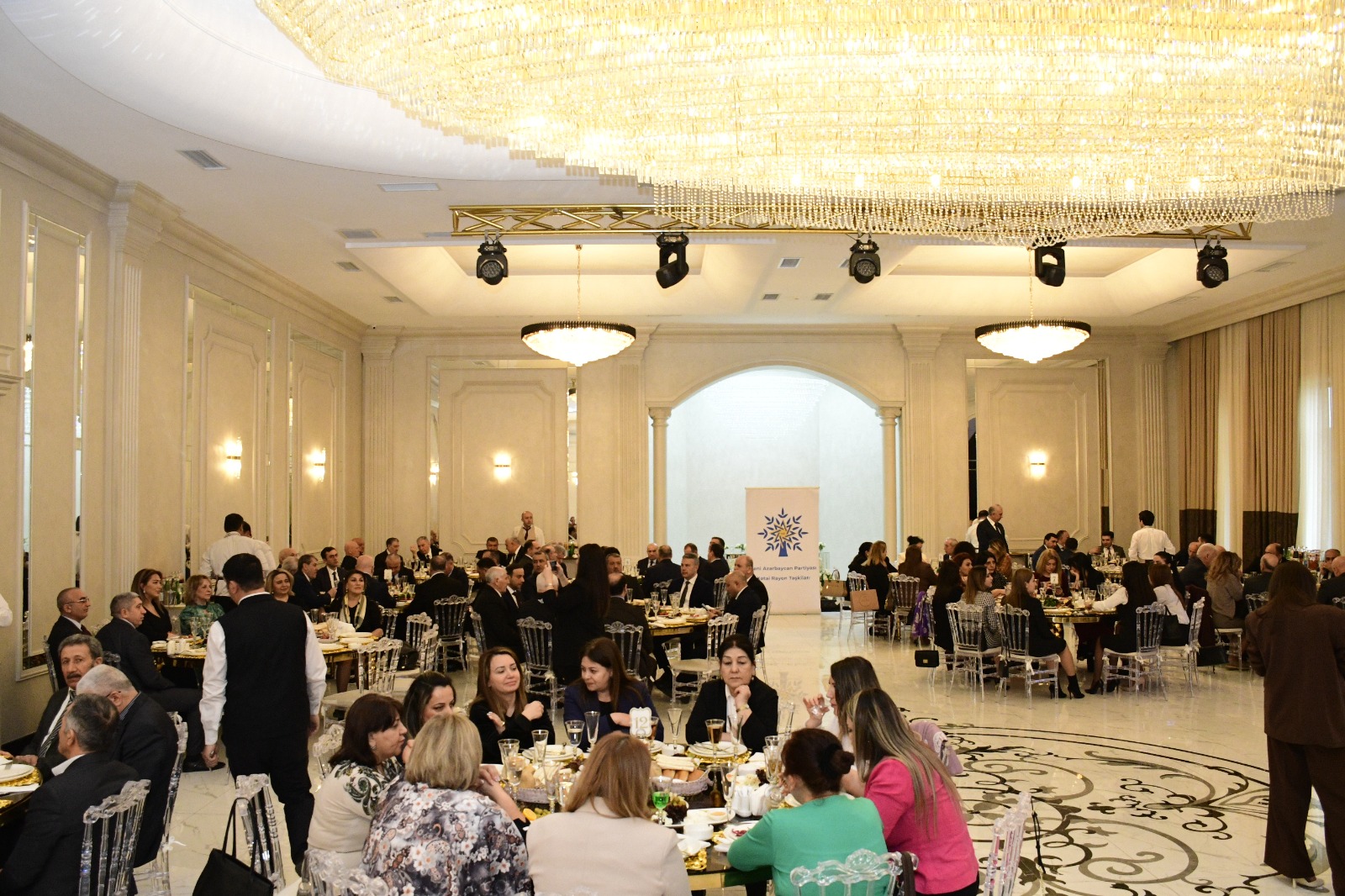 YAP-ın Xətai təşkilatının 32-ci ildönümü keçirildi - FOTOLAR