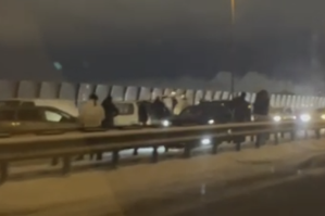 Aeroport yolunda zəncirvari qəza - VİDEO