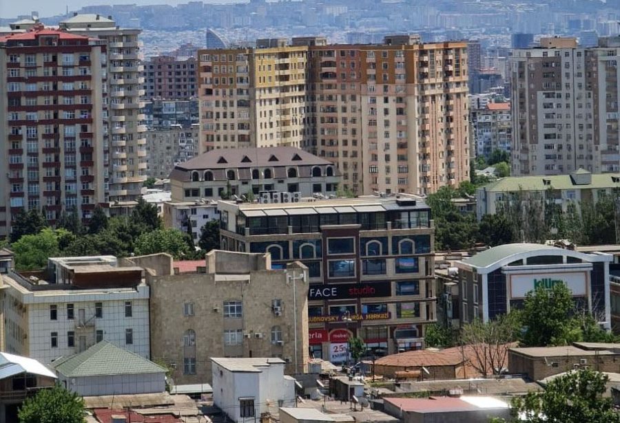Bakının bu ərazisində ağaclar məhv edilir: Nazirlik hərəkətə keçdi – VİDEO 1 1661760656 yasamal 210222