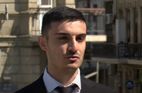 Azərbaycana salam göndərən Özdəmir Ermənistanda nələr görüb? - VİDEO 1 Azərbaycana salam göndərən Özdəmir Ermənistanda nələr görüb? - VİDEO