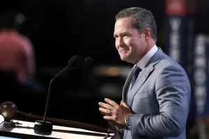 Ukraynalı uşaqların deportasiyası məsələsi gündəmdə - Uolts bəzi məqamları açıqladı