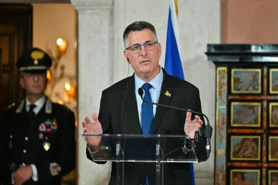 İsrail Suriyanın yeni hakimiyyətini hədələdi